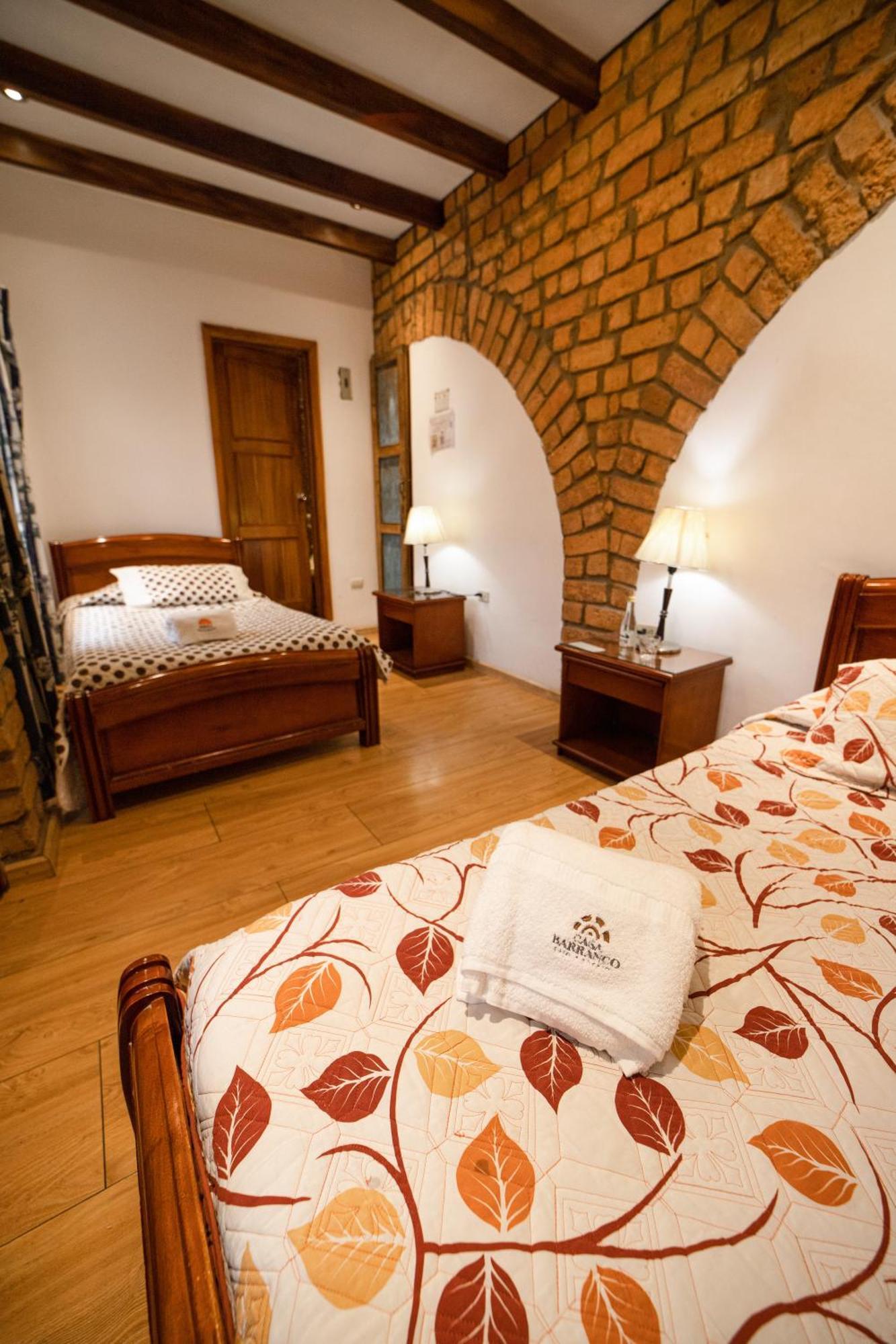 Hotel Casa Del Barranco กูเอ็งกา ภายนอก รูปภาพ