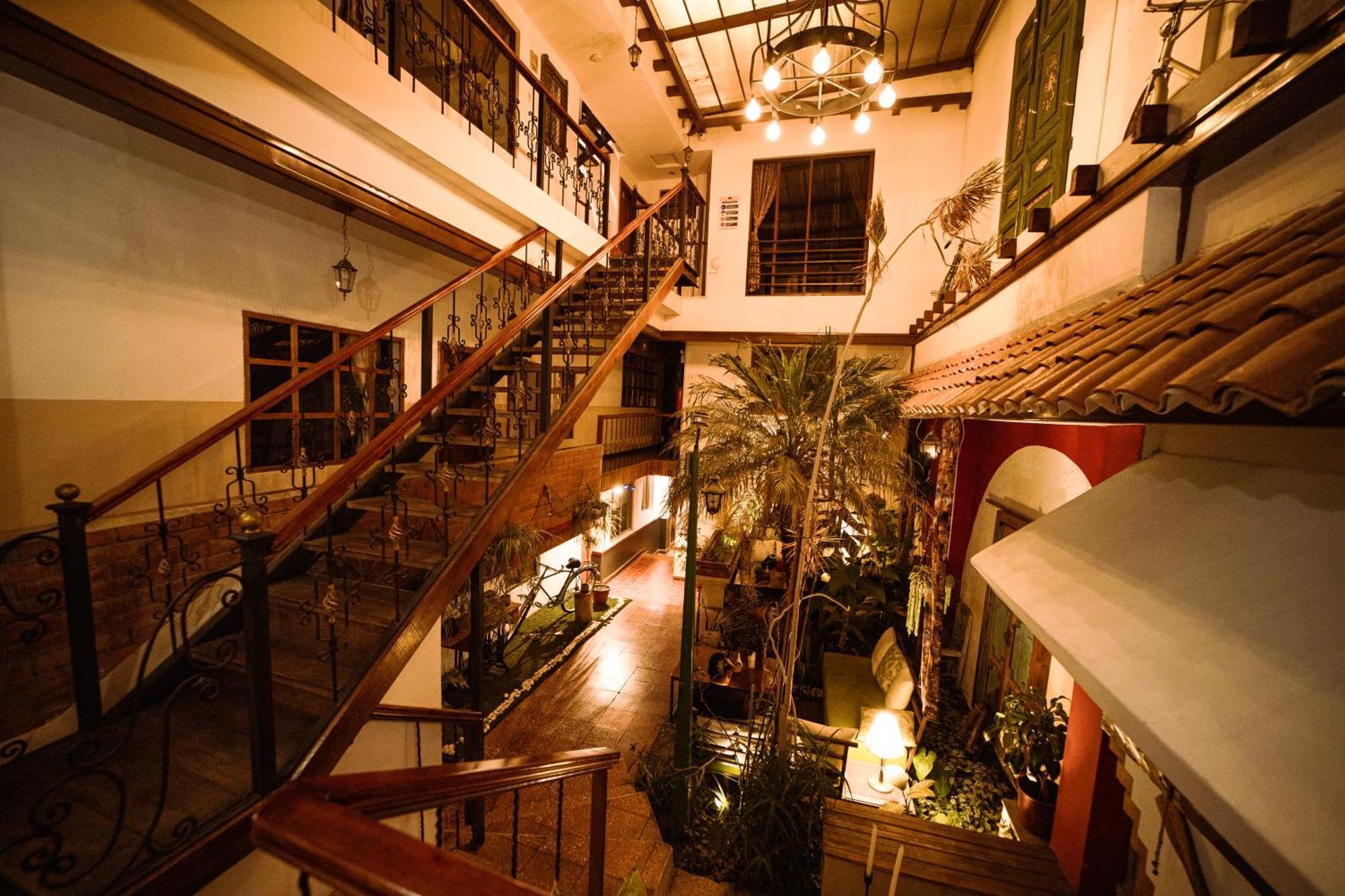 Hotel Casa Del Barranco กูเอ็งกา ภายนอก รูปภาพ