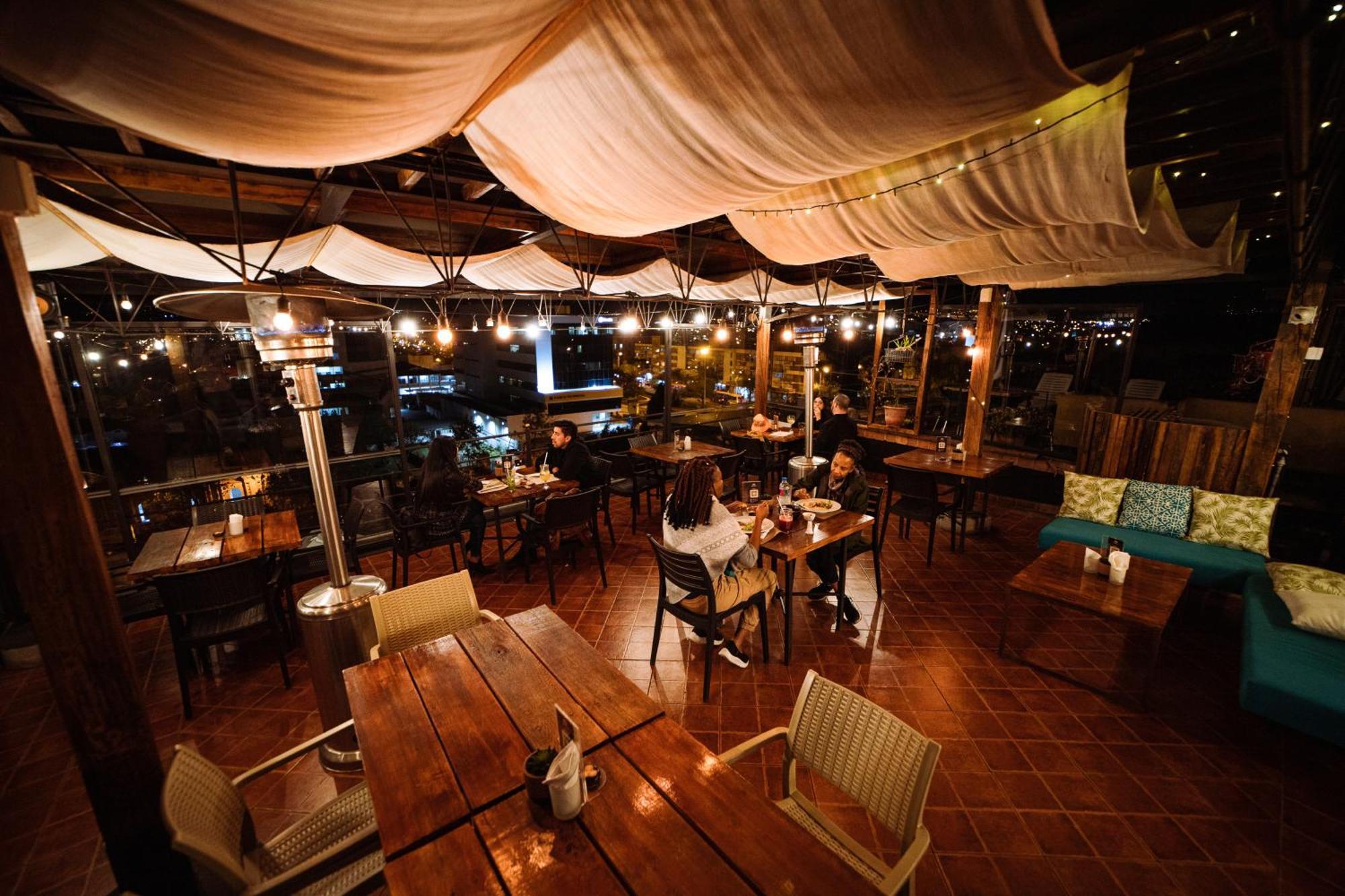 Hotel Casa Del Barranco กูเอ็งกา ภายนอก รูปภาพ